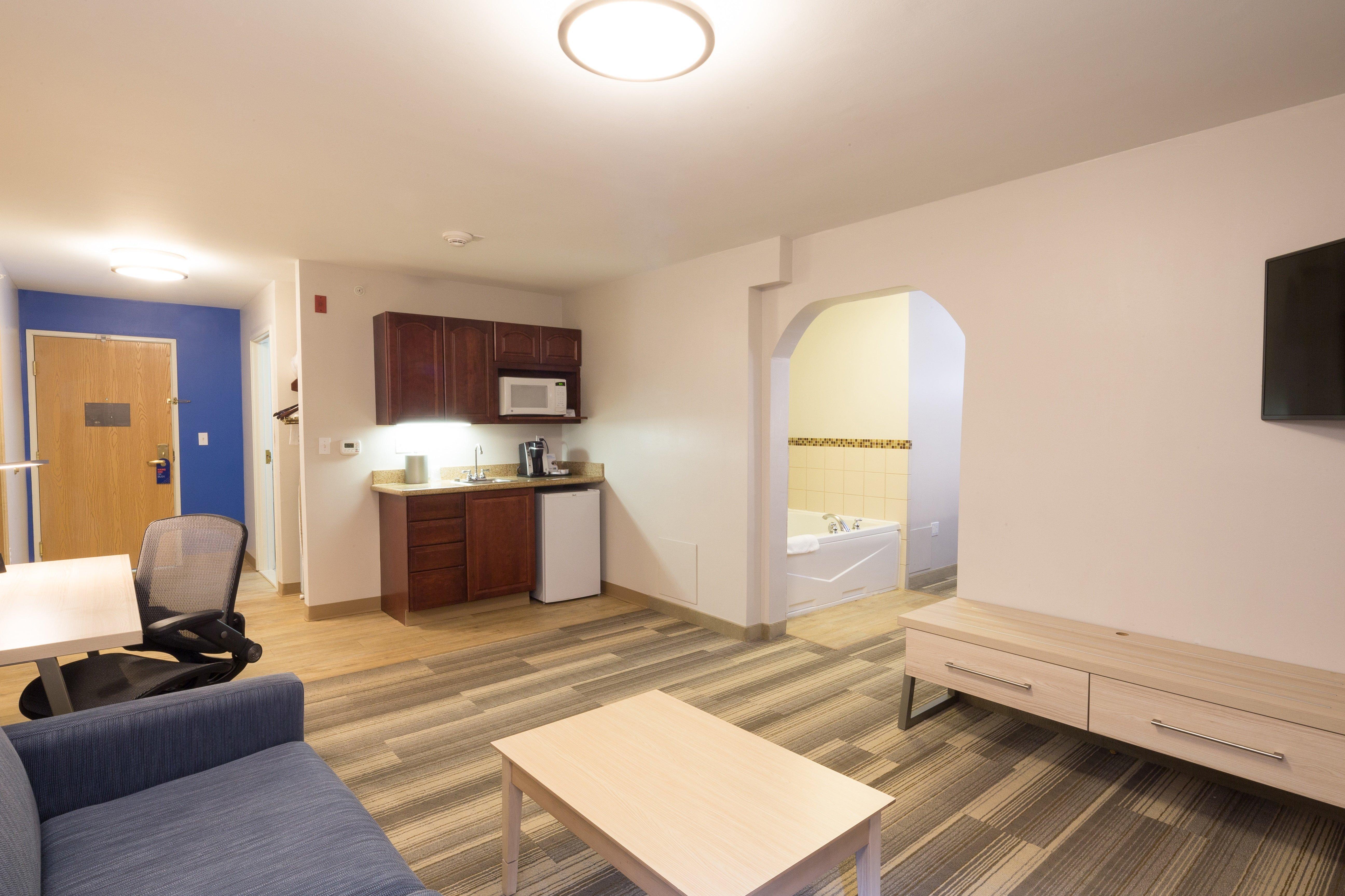 Holiday Inn Express Hotel & Suites Detroit-Utica By Ihg Kültér fotó