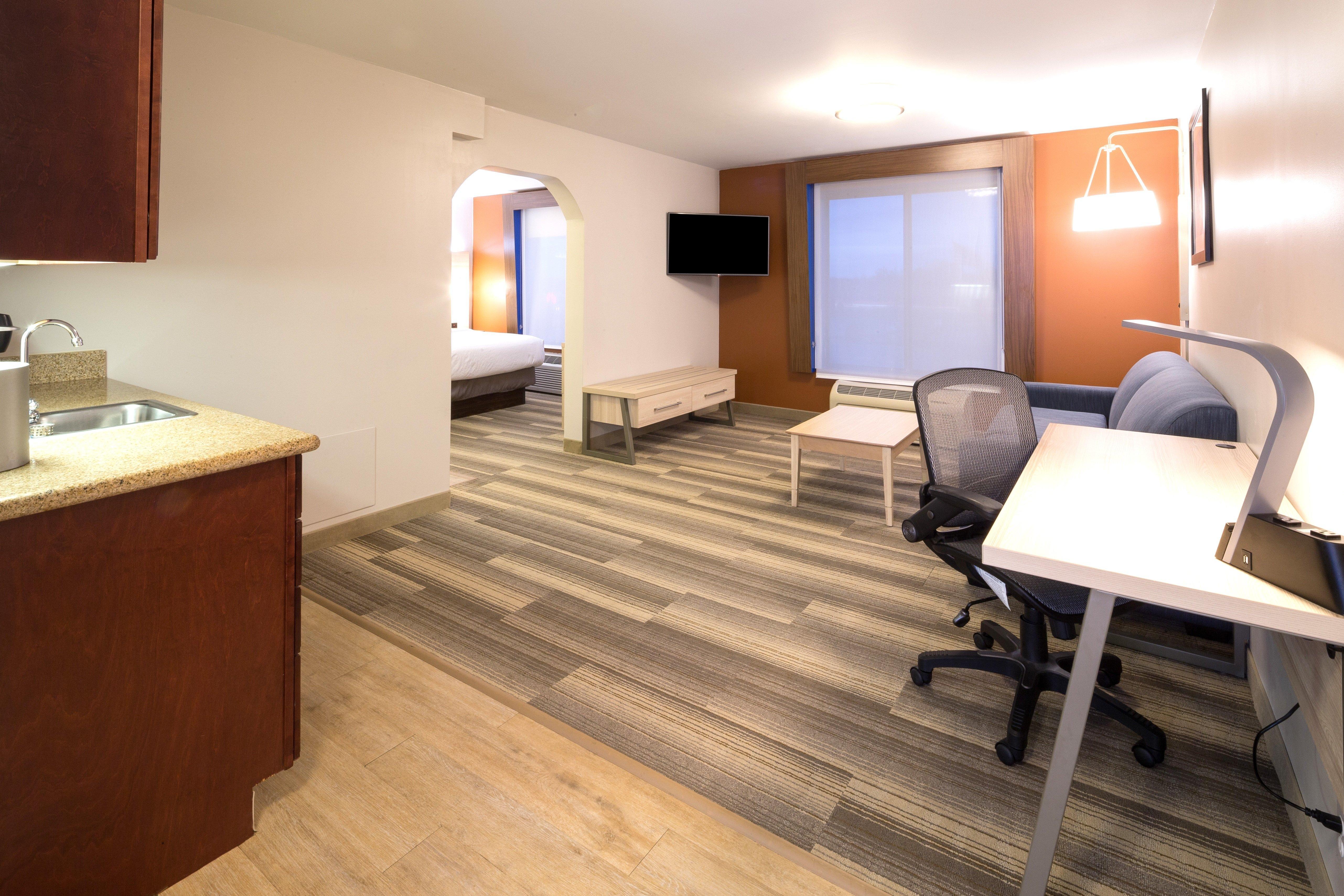 Holiday Inn Express Hotel & Suites Detroit-Utica By Ihg Kültér fotó