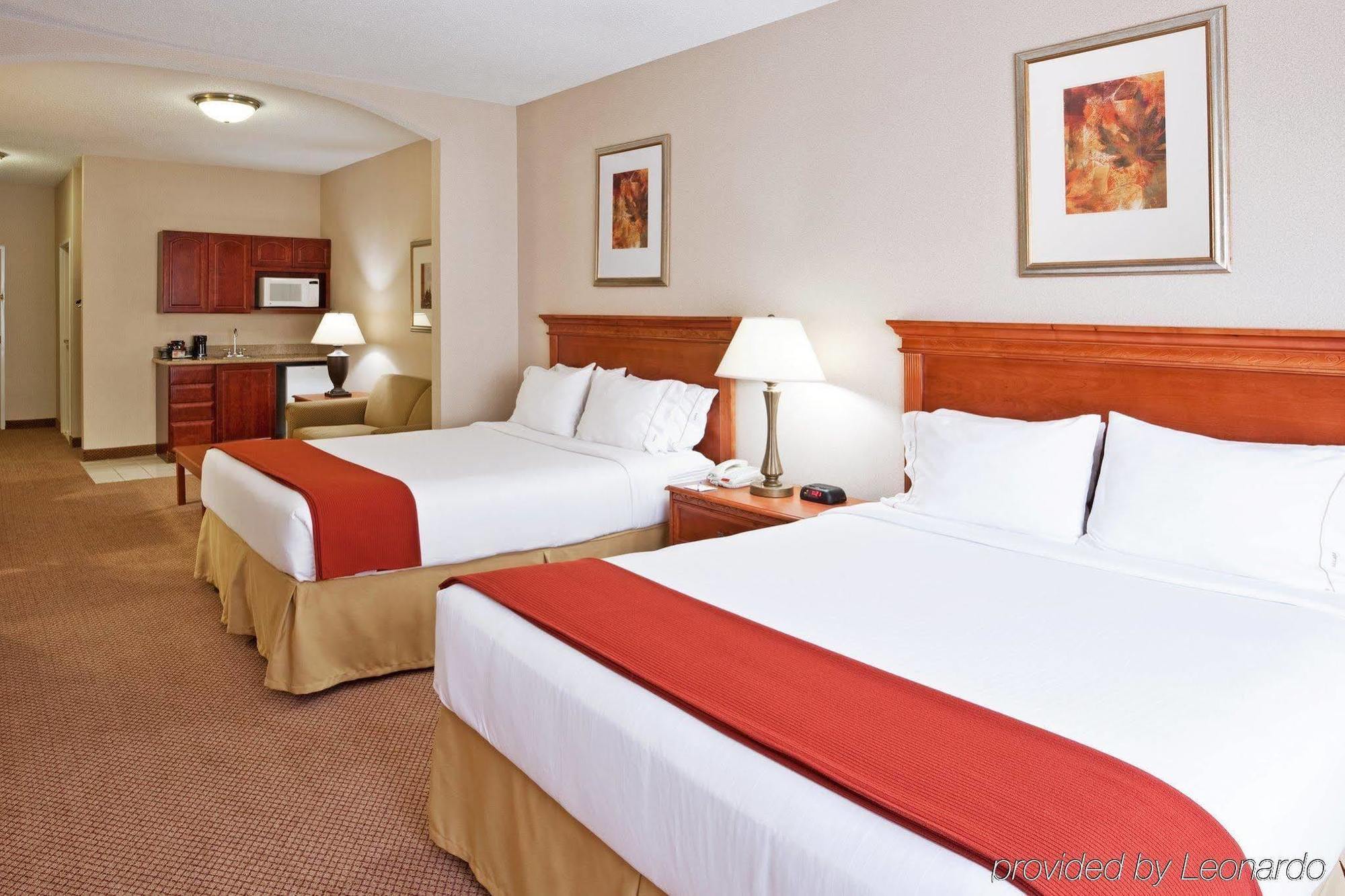 Holiday Inn Express Hotel & Suites Detroit-Utica By Ihg Szoba fotó